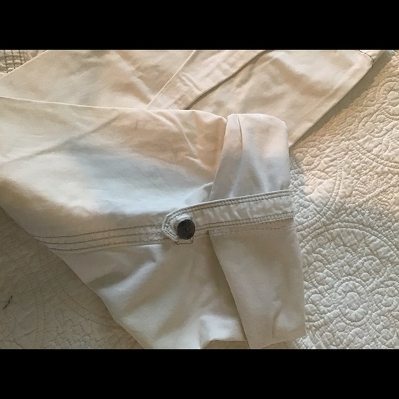 Cargo pants convert to capris - Picture 3 of 5